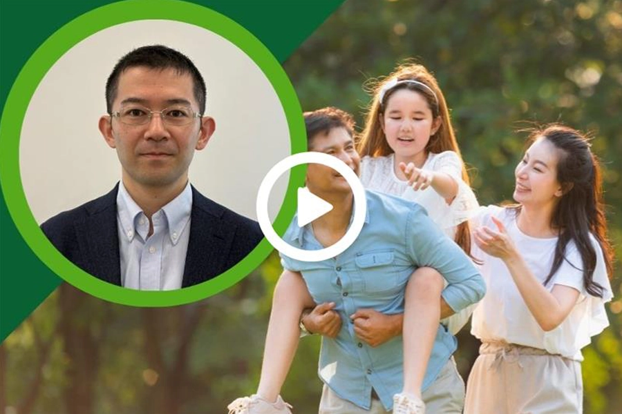 Play button over a video 